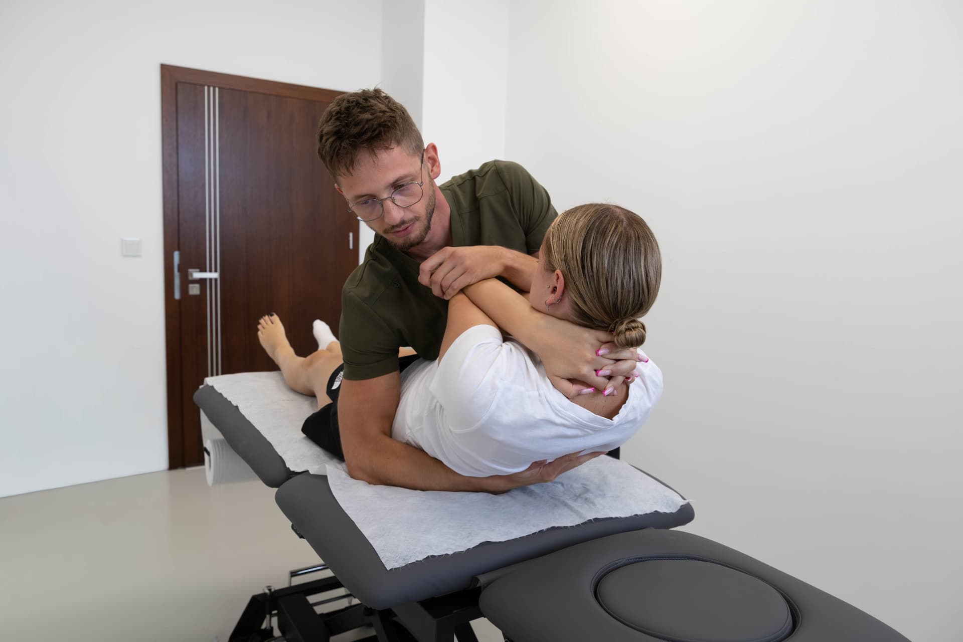 Terapia manualna kręgosłupa piersiowego
